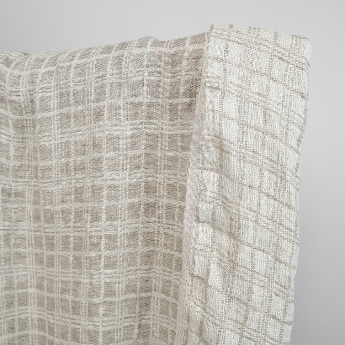 linen jacquard fabric in checks